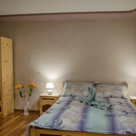 Juli Gæstehus 3*