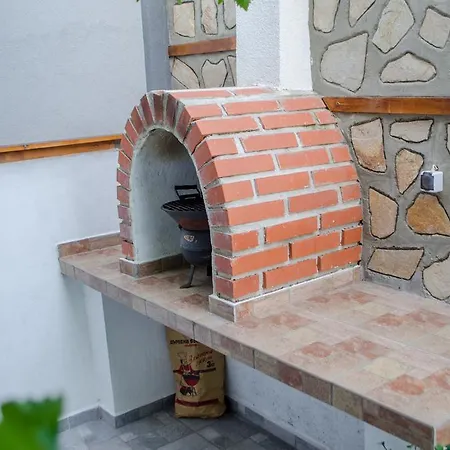 Juli Guest house
